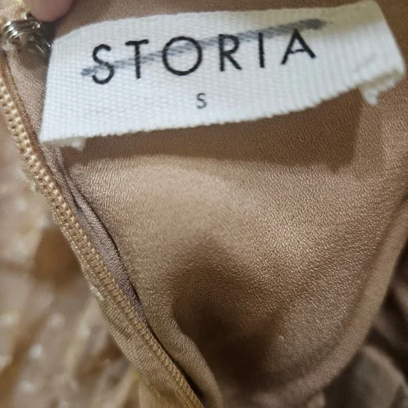 Storia Women Gold Flake Embroidered Dots Babydoll Puff Sleeve Mini Dress Small - Picture 6 of 10